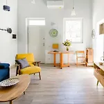 La Posta Di Cadimare - Chill In The Mezzanine Bedroom At A Former Post Office *