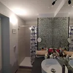 La Posta Di Cadimare - Chill In The Mezzanine Bedroom At A Former Post Office *