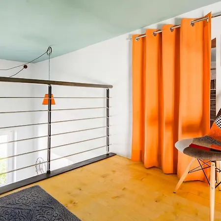 La Posta Di Cadimare - Chill In The Mezzanine Bedroom At A Former Post Office Holiday home *
