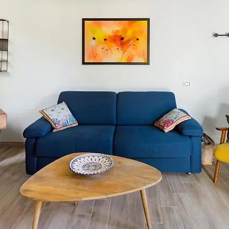 La Posta Di Cadimare - Chill In The Mezzanine Bedroom At A Former Post Office Semesterbostad