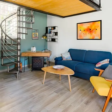 بيت للعطل La Posta Di Cadimare - Chill In The Mezzanine Bedroom At A Former Post Office فيزانو